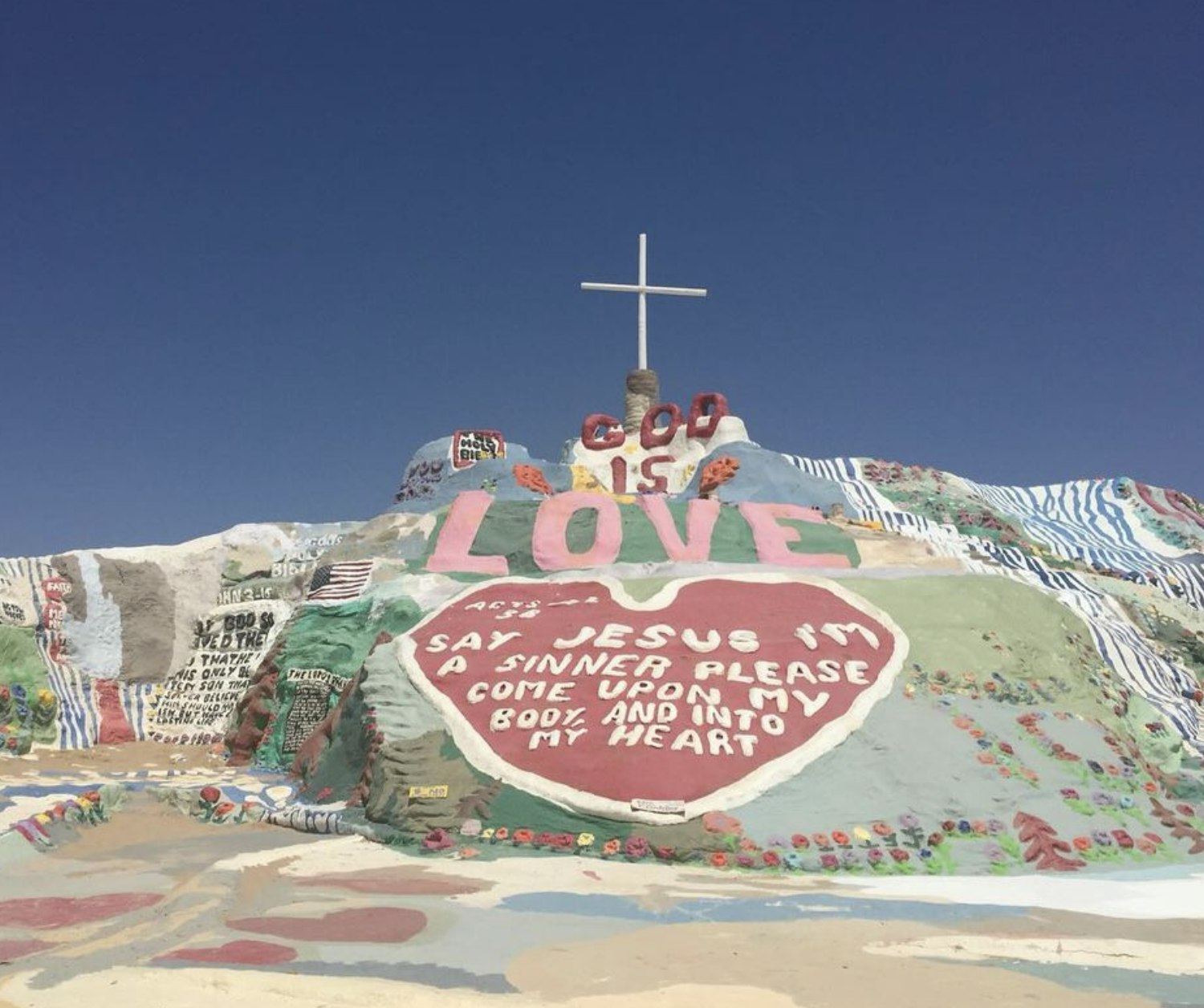 Polly Wales: Salvation Mountain