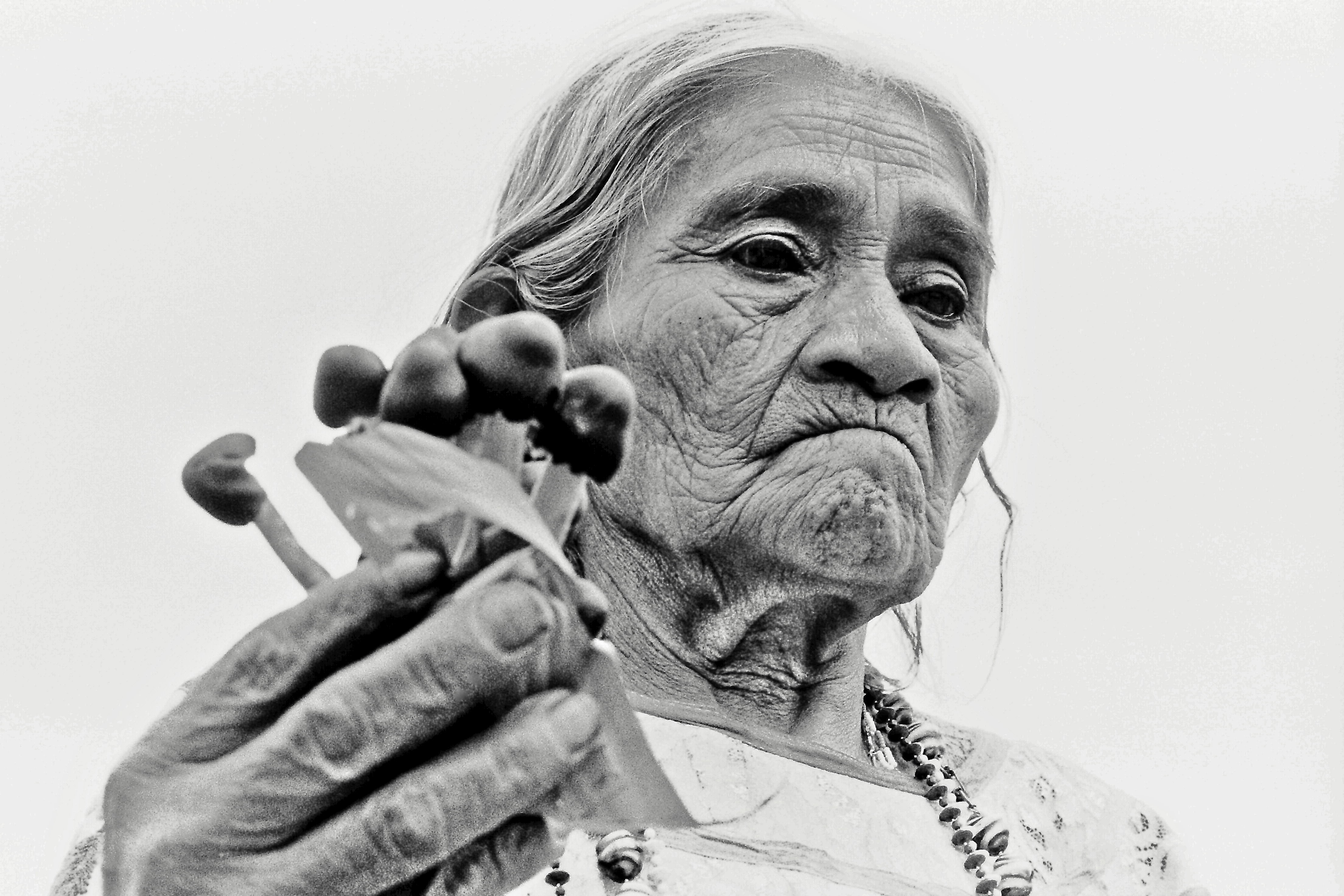 "Maria Sabina with Mushrooms; Huautla de Jimenez," 1982, Gusmano Cesaretti. Photo by Gusmano Cesaretti. © Gusmano Cesaretti, 1982.