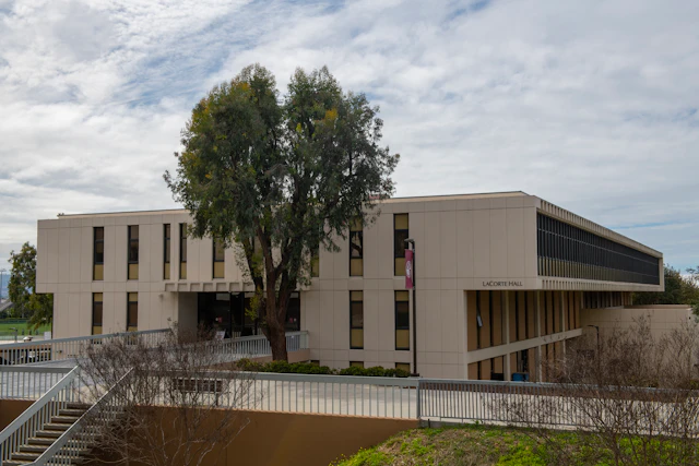 LaCorte Hall at CSUDH. Courtesy CSUDH.