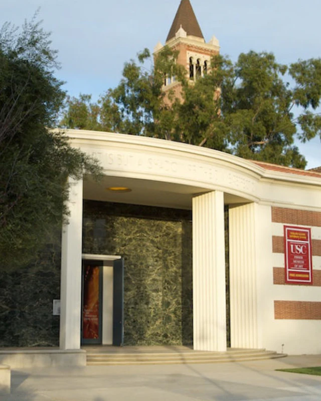 Entrance USC Fisher Museum of Art. ©USC Fisher Museum of Art.
